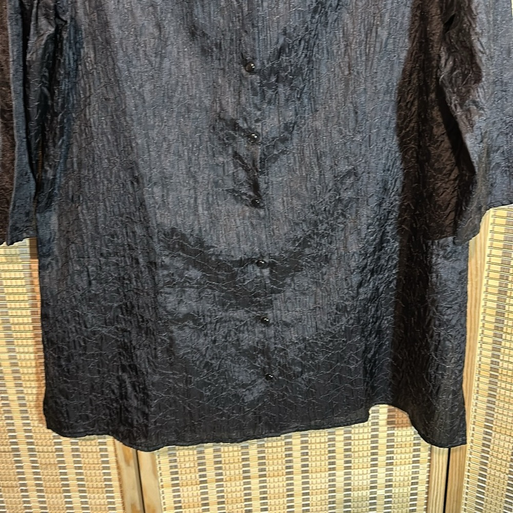 Chico's Black Tunic Length 3/4 Sleeve Crinkly Button Down Satin Blouse 2 Medium - Picture 3 of 16